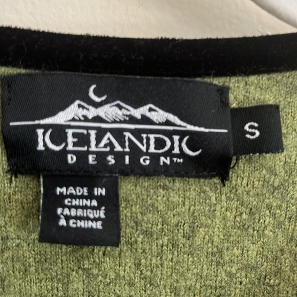 Icelandic Design‎ Wool Sweater Cardigan Embroidered Classic Artsy green S funky - Picture 2 of 8